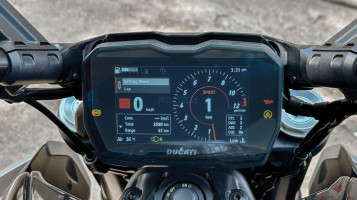 Ochronne szkło Pixsel na moto prędkościomierz DUCATI DIAVEL V4 7.1“