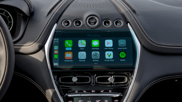 Ochronne szkło Pixsel na monitor ASTON MARTIN DBX - 11.4“ 2022 - 2024
