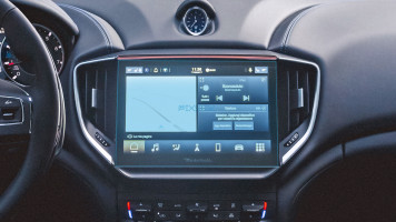 Ochronne szkło Pixsel na monitor MASERATI GHIBLI - 11.4“ 2020 -