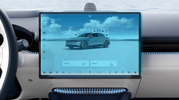Ochronne szkło Pixsel na monitor ZEEKR 007 - 15.7“ 2024 -