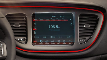 Ochronne szkło Pixsel na monitor DODGE DART - 8.2“ 2013 - 2016