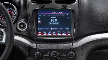 Ochronne szkło Pixsel na monitor DODGE JOURNEY - 8.2“ 2010 - 2020