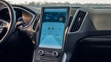 Ochronne szkło Pixsel na monitor FORD EDGE - 12.4“ 2015 - 2022