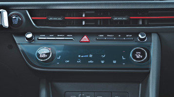Ochronne szkło Pixsel na panel klimatyzacji HYUNDAI SONATA - 12.3“ 2023 -