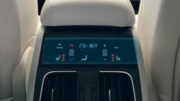 Ochronne szkło Pixsel na panel klimatyzacji MASERATI GRECALE - 6.7“ 2023 -