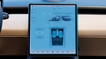 Ochronne szkło Pixsel na monitor NIO ET5T - 13.5“ 2023 -