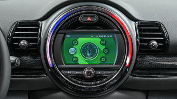 Ochronne szkło Pixsel na monitor MINI COOPER - 6.4“ 2014 - 2019