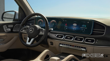Ochronne szkło Pixsel na deskę rozdzielczą MERCEDES BENZ GLE-CLASS - 28.5“ 2019 -