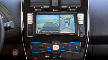 Ochronne szkło Pixsel na monitor NISSAN LEAF - 6.8“ 2013 - 2018