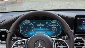 Ochronne szkło Pixsel na deskę rozdzielczą MERCEDES BENZ C-CLASS - 12.1“ 2018 - 2020