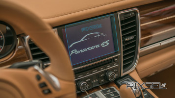 Ochronne szkło Pixsel na monitor PORSCHE PANAMERA - 7“ 2013 - 2016